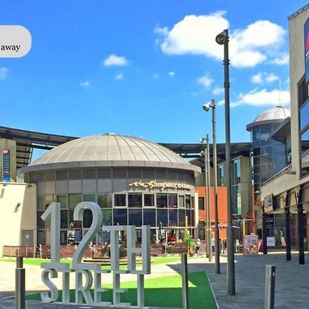 Luxury Campbell Park Apartments In Central Mk With Balcony, Free Parking & Smart Tv With Netflix By Yoko Property Milton Keynes Exterior photo