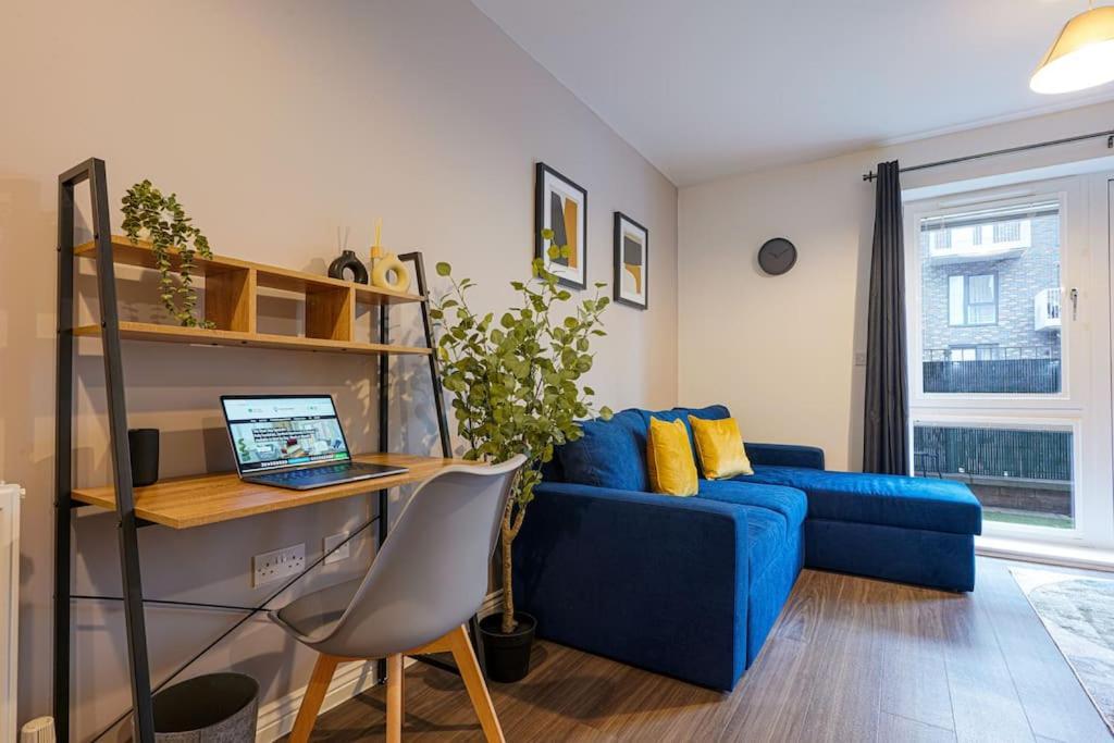 Luxury Campbell Park Apartments In Central Mk With Balcony, Free Parking & Smart Tv With Netflix By Yoko Property Milton Keynes Exterior photo